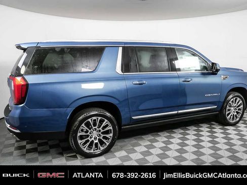 New 2026 GMC Yukon XL Denali w/ Denali Reserve Package AWD/4WD image 2