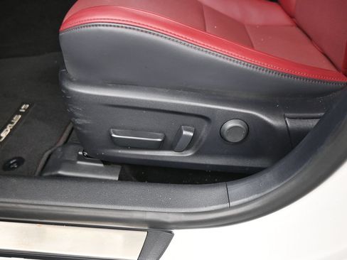 Used 2025 Lexus IS 300 w/ Premium Package RWD image 10