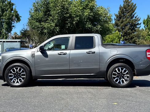 Certified 2024 Ford Maverick Lariat FWD image 8