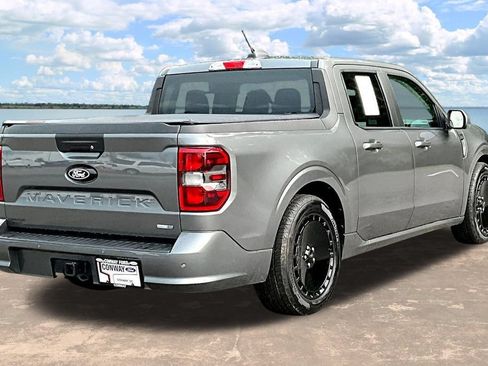 Certified 2025 Ford Maverick Lobo AWD/4WD image 8