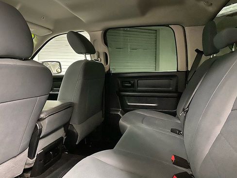 Used 2018 RAM 1500 Express image 10