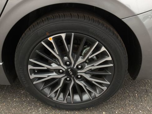 Used 2023 Kia Forte GT-Line w/ GT-Line Technology Package image 10