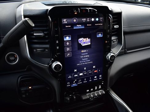 Used 2024 RAM 3500 Laramie w/ Night Edition image 45