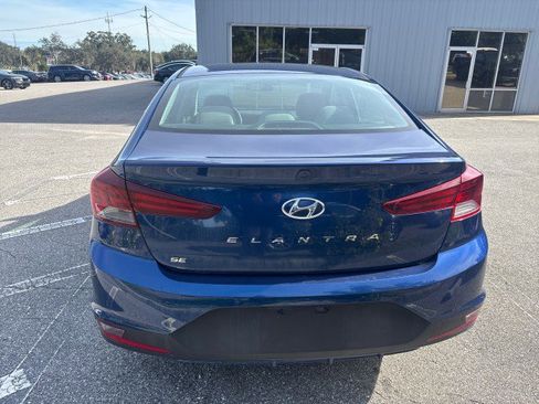Used 2019 Hyundai Elantra SE image 8