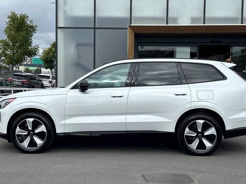 New 2025 Volvo EX90 Plus image 5