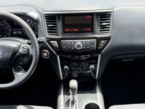 Used 2014 Nissan Pathfinder S FWD image 14