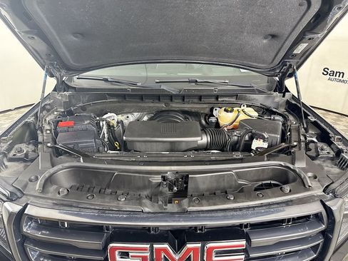 Used 2023 GMC Yukon AT4 w/ AT4 Premium Package image 32
