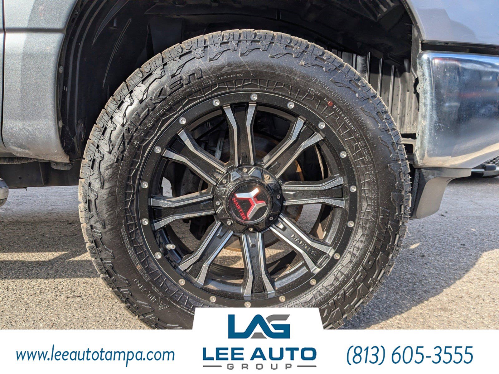 Used 2017 Nissan Titan SV AWD/4WD image 7
