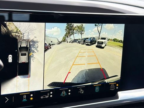 Used 2024 Chevrolet Silverado 2500 LT w/ Z71 Sport Edition image 25