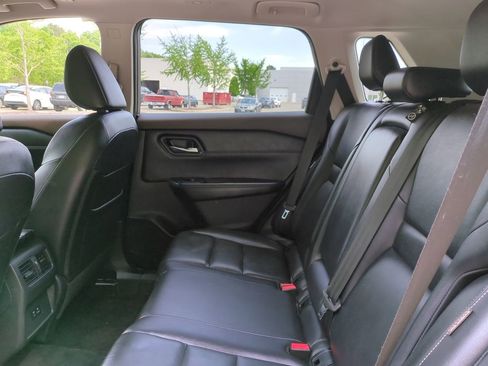 Used 2023 Nissan Rogue SL AWD/4WD image 14