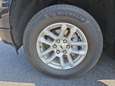 Used 2023 Chevrolet Silverado 1500 RST AWD/4WD image 34