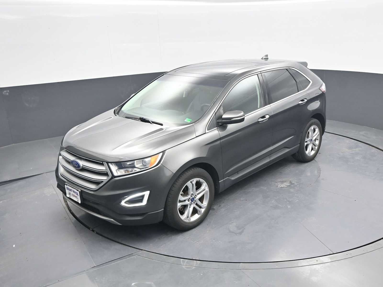 Used 2018 Ford Edge Titanium w/ Equipment Group 301A AWD/4WD image 36