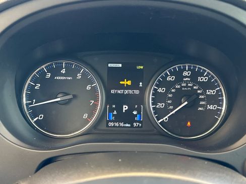 Used 2020 Mitsubishi Outlander SE AWD/4WD image 31