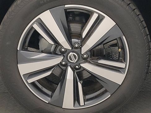 Used 2021 Nissan Rogue SL image 31