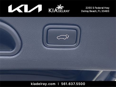 Certified 2022 Kia Sportage EX w/ EX Technology Package image 9