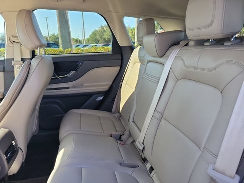 Certified 2023 Lincoln Corsair FWD image 16