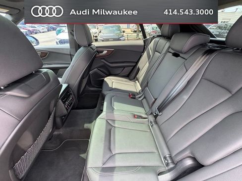 Used 2023 Audi Q8 Premium Plus w/ Premium Plus Package AWD/4WD image 13
