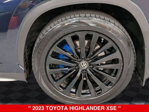 Used 2023 Toyota Highlander XSE AWD/4WD image 10