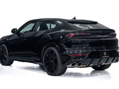Used 2025 Lamborghini Urus SE image 5