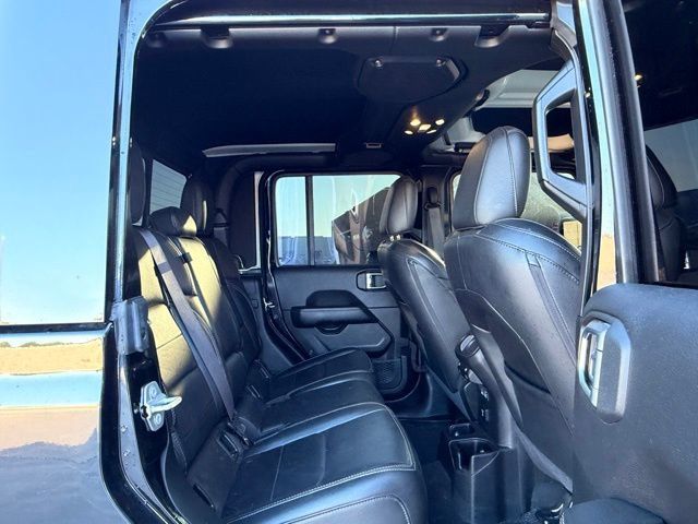 Used 2021 Jeep Gladiator Overland w/ Popular Equipment Package AWD/4WD image 19
