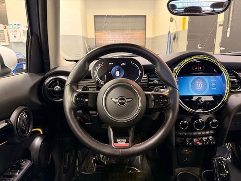 Certified 2023 MINI Cooper S w/ Multitone Edition image 23