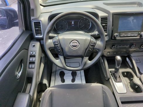 Used 2022 Nissan Frontier SV w/ Technology Package RWD image 16