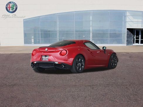 Used 2015 Alfa Romeo 4C Launch Edition w/ Convenience Group RWD image 26