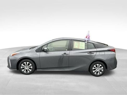 Certified 2021 Toyota Prius XLE w/ Advanced Technology Package AWD/4WD image 2