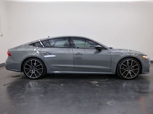 Used 2023 Audi S7 Prestige w/ Prestige Package image 2