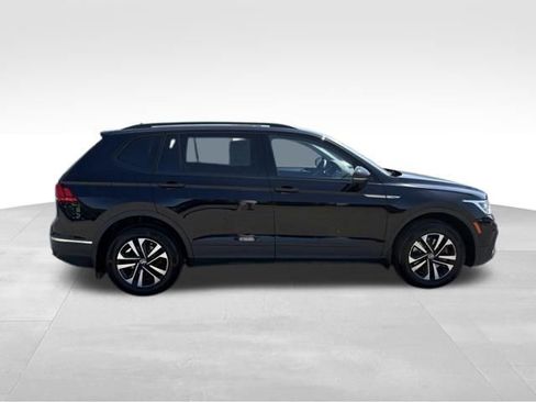 Used 2022 Volkswagen Tiguan S AWD/4WD image 9