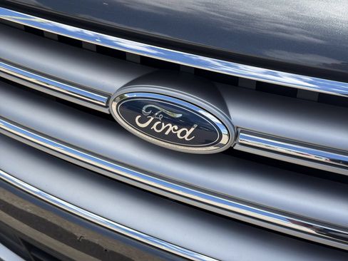 Used 2017 Ford Escape SE w/ Equipment Group 201A AWD/4WD image 13