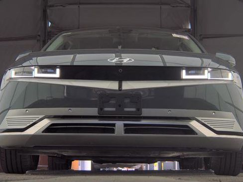 Used 2024 Hyundai Ioniq 5 Limited image 4