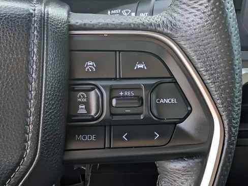 Used 2025 Toyota Tacoma TRD Sport AWD/4WD image 20
