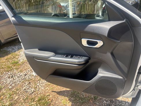 Used 2025 Kia K4 FWD image 18