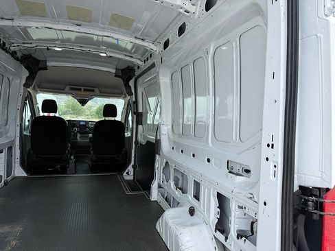 Used 2020 Ford Transit 250 Medium Roof AWD image 22