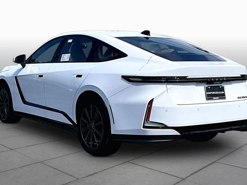 New 2026 Lexus ES 350e FWD image 7