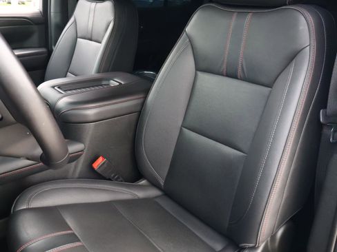 Used 2022 Chevrolet Tahoe RST w/ Luxury Package RWD image 17