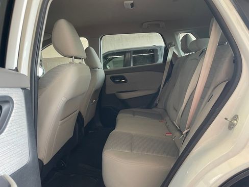 Certified 2022 Nissan Rogue SV FWD image 16