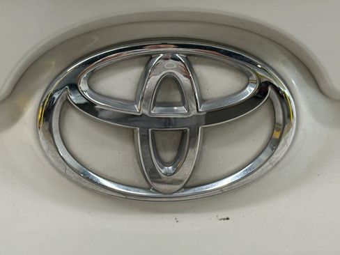 Used 2017 Toyota Camry SE FWD image 14