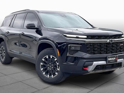 New 2026 Chevrolet Traverse Z71 w/ Driver Confidence Package image 2