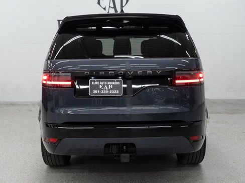 Used 2024 Land Rover Discovery Dynamic SE AWD/4WD image 4
