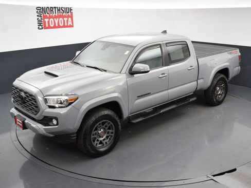 Used 2021 Toyota Tacoma TRD Sport w/ Technology Package AWD/4WD image 26