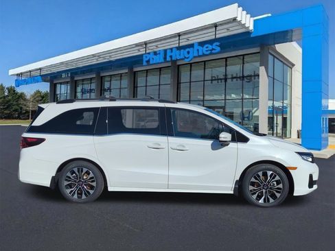 New 2026 Honda Odyssey Elite image 2