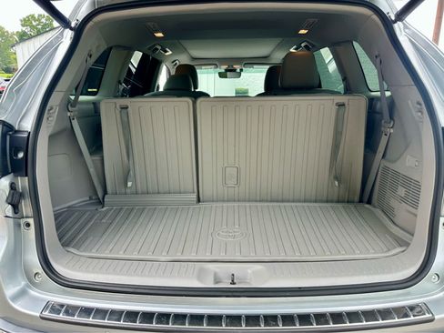 Used 2017 Toyota Highlander Limited Platinum AWD/4WD image 15
