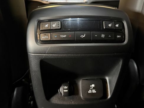 Used 2021 Hyundai Palisade Calligraphy image 23