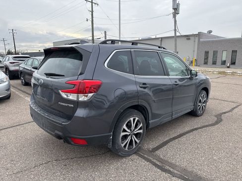 Used 2023 Subaru Forester Limited image 3
