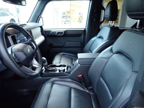 Certified 2025 Ford Bronco Outer Banks image 12