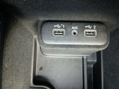 Used 2021 Dodge Charger SXT w/ Leather Interior Group RWD image 6