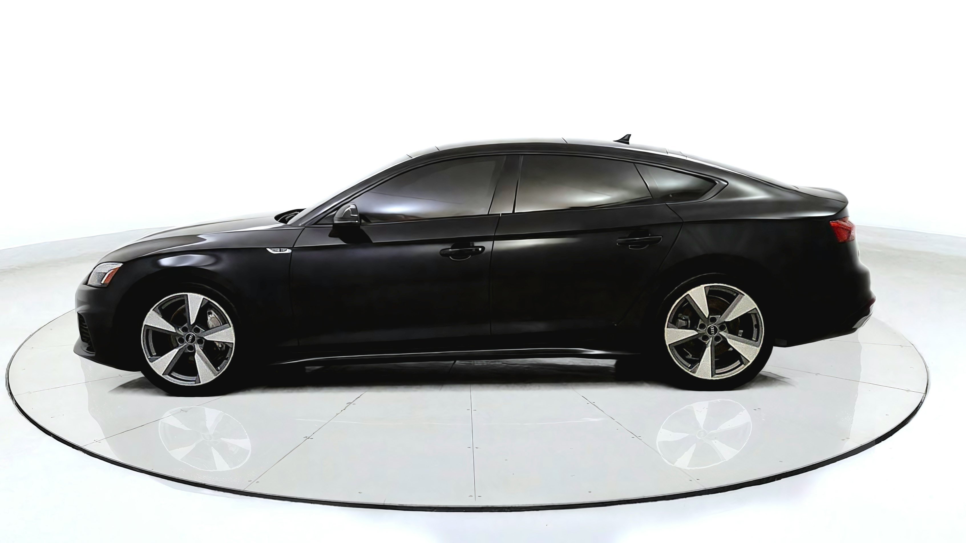 Used 2021 Audi A5 2.0T Premium Plus w/ Premium Plus AWD/4WD image 4