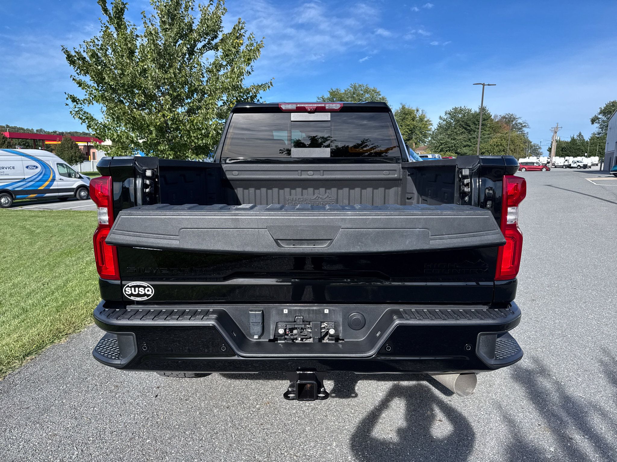 Used 2024 Chevrolet Silverado 2500 High Country w/ High Country Premium Package AWD/4WD image 10